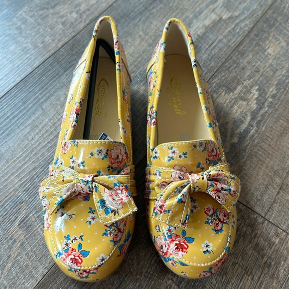 Beacon Mustard Floral Bow Flat Shoes - Picture 6 of 14